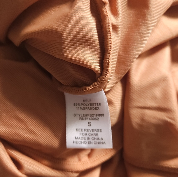 Fashion Nova ruched dress NWT - Picture 12 of 16